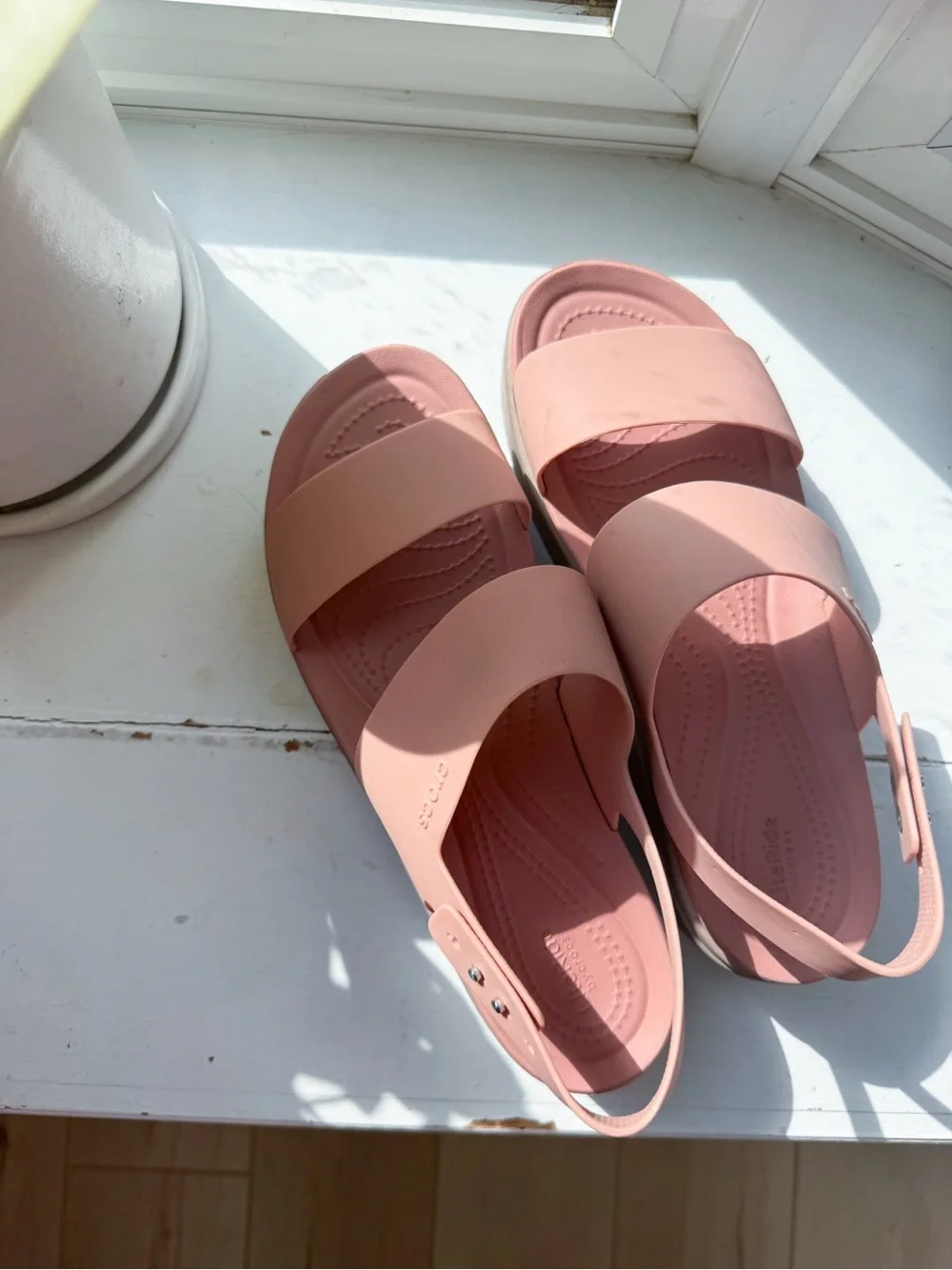 Crocs Brooklyn low wedge